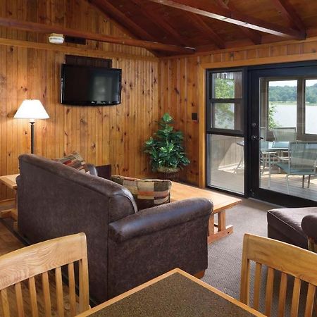 Hueston Woods Lodge And Conference Center College Corner Exterior foto