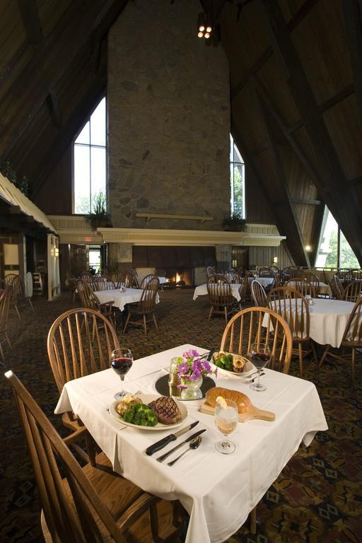 Hueston Woods Lodge And Conference Center College Corner Exterior foto
