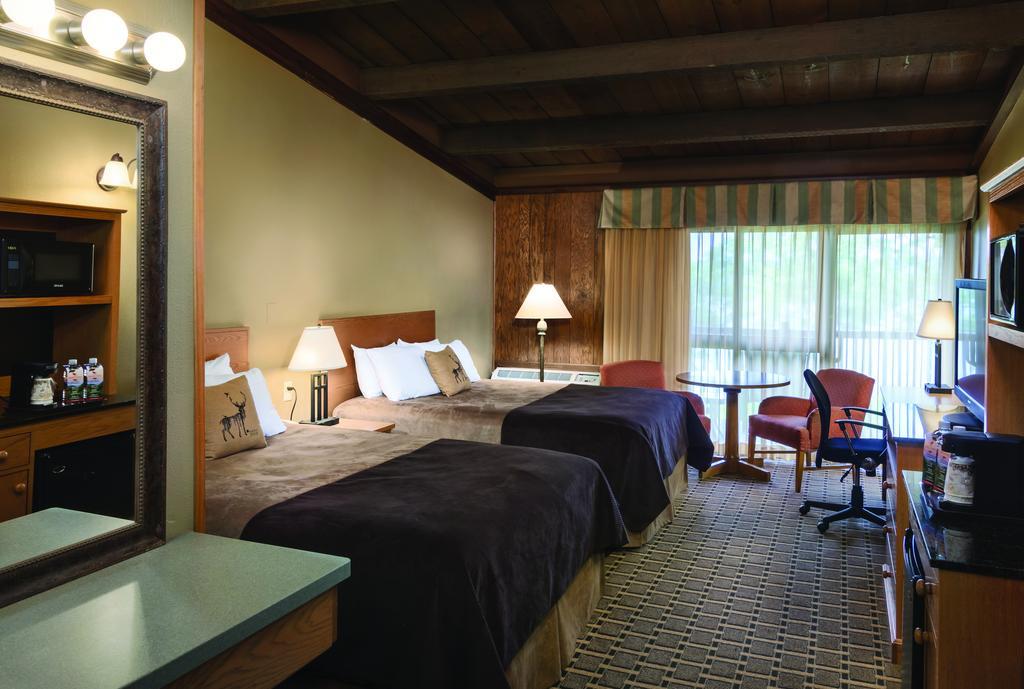 Hueston Woods Lodge And Conference Center College Corner Exterior foto