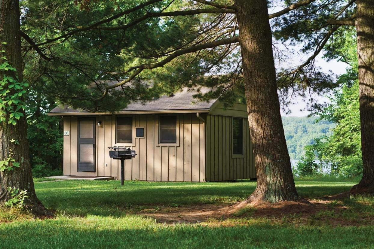 Hueston Woods Lodge And Conference Center College Corner Exterior foto